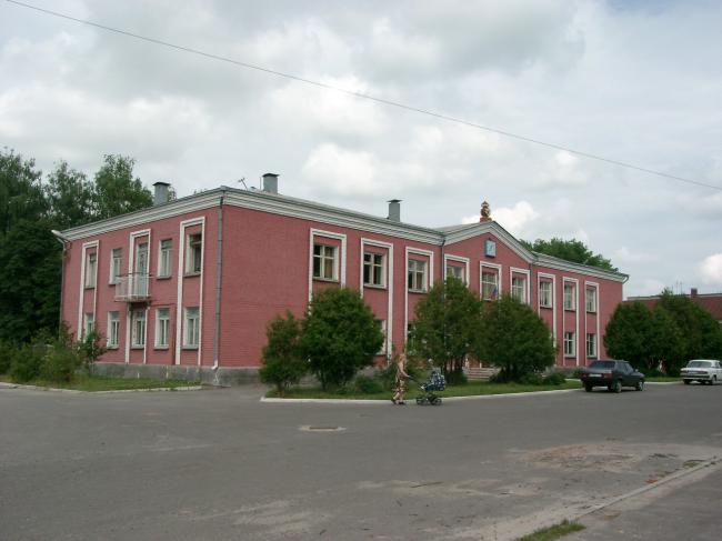 Здание администрации города Льгова
